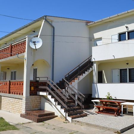 Apartments Aneva 1 巴斯卡 外观 照片